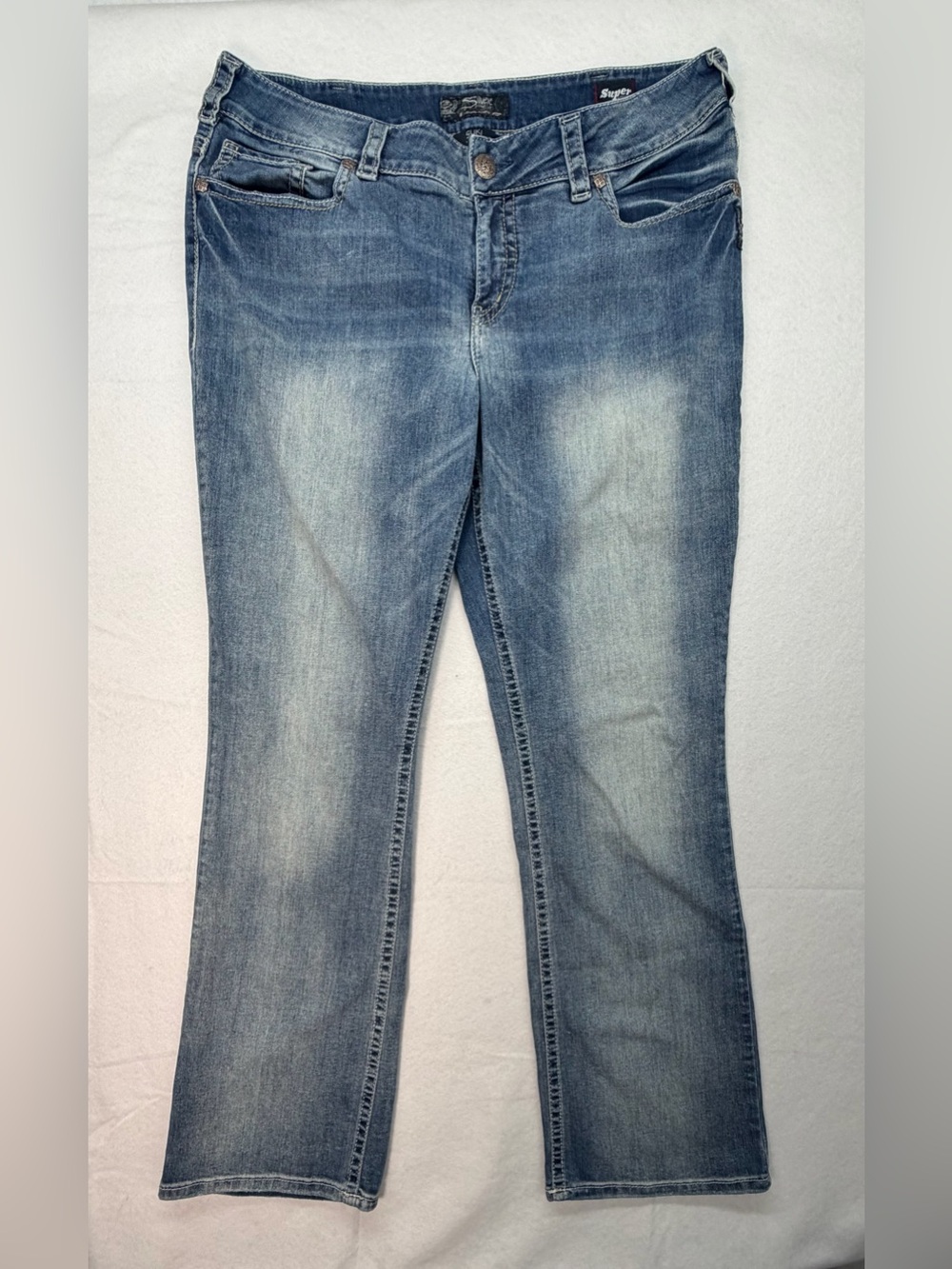 Silver Jeans Co. Suki Stretch Mid-Rise Light Wash Slim Bootcut Jeans Plus 18x33